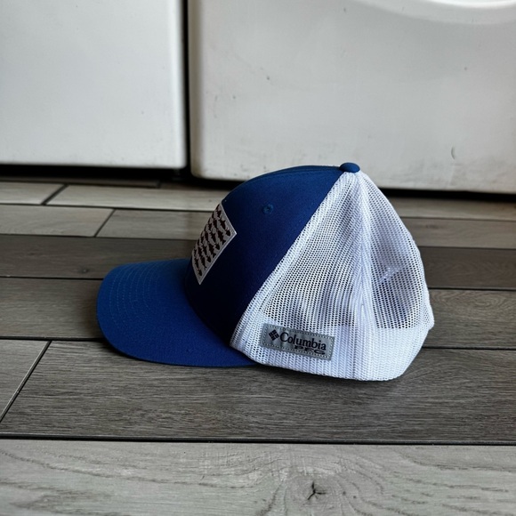 Columbia Pfg Mesh Snap Back Fish Flag Ballcap Titanium White | One Size - Picture 3 of 5